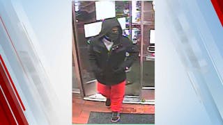 Tulsa Police Searching For Suspect Seen Robbing QuikTrip At Gunpoint