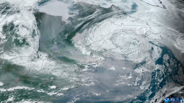 Maps Satellite Images Show Canadian Wildfire Smoke Enveloping U S   Maps Satellite Images Show Canadian Wildfire Smoke.1686152822002 