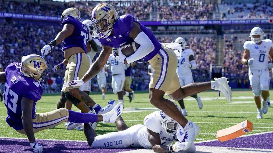 Michael Penix Jr. throws 3 more TD passes, No. 8 Washington routs Tulsa  43-10