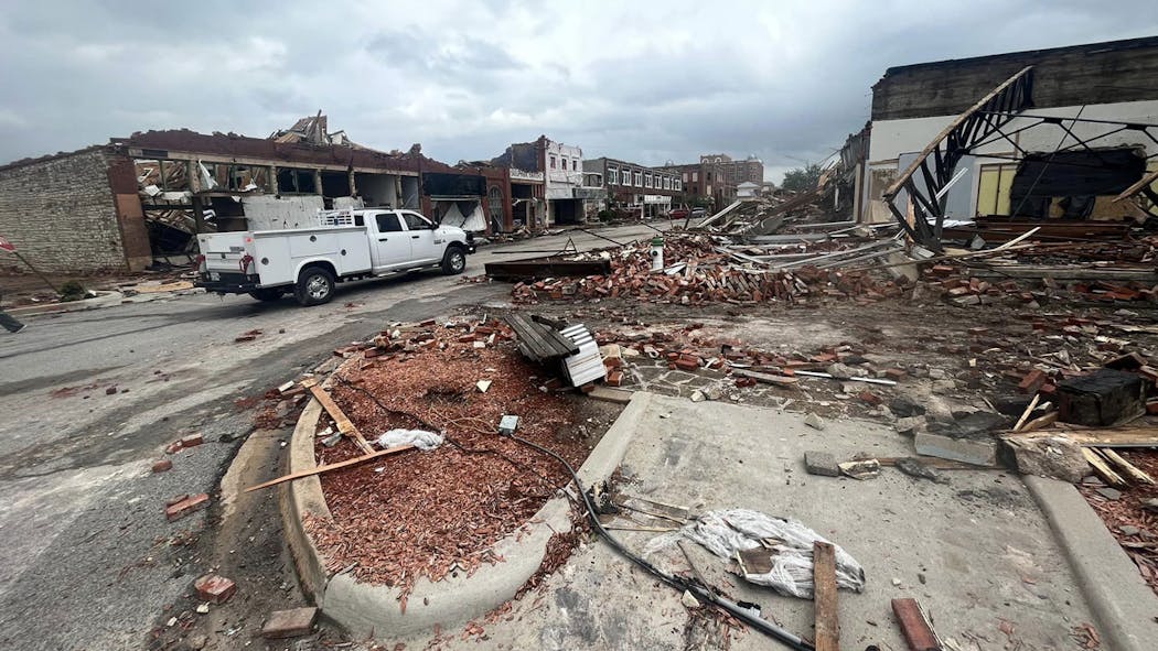 'Damage Is Unbelievable': Devastation Seen In Sulphur, Murray County ...