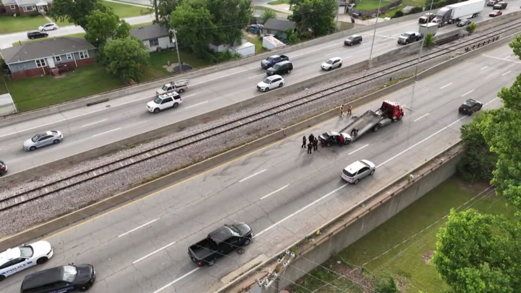 Rollover shut down BA Expressway