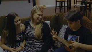 School Honors Mother Of 3 Who Earned Her College Degree While Homeless