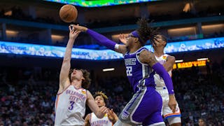 Barnes Scores 24, Kings Hold On To Beat Thunder 113-103