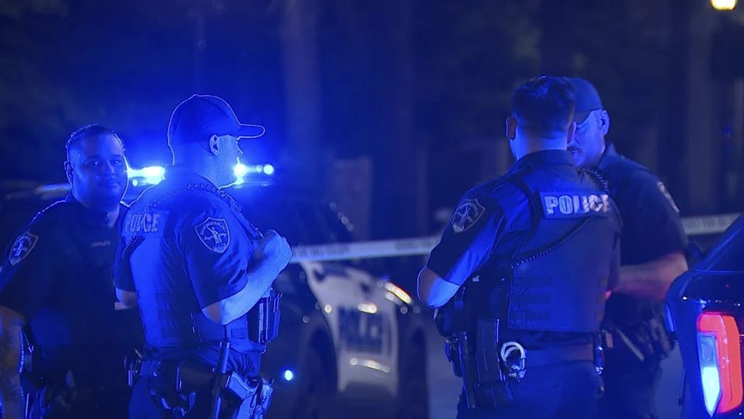 Mass shooting kills 4 and wounds 17 in Alabama 